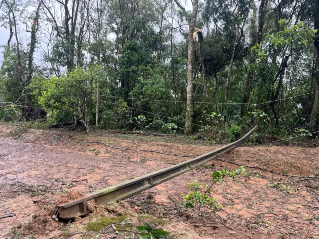 ORTIGUEIRA – Após publicação, Copel restabelece energia em comunidades rurais atingidas pelo temporal