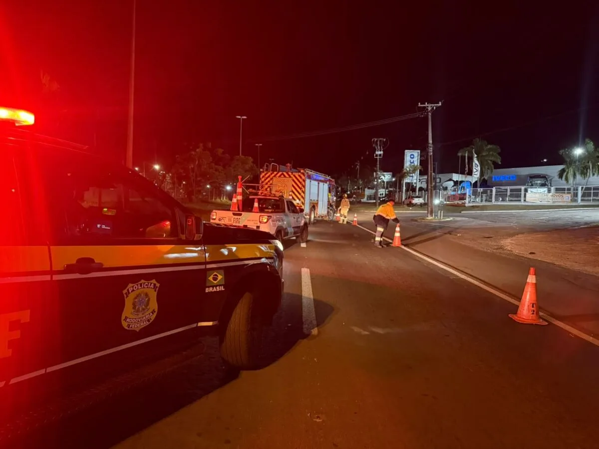 CAMBÉ – Dois homens morrem em acidente entre motocicleta e caminhão em Cambé. Mandaguaçu também registrou acidente com óbito