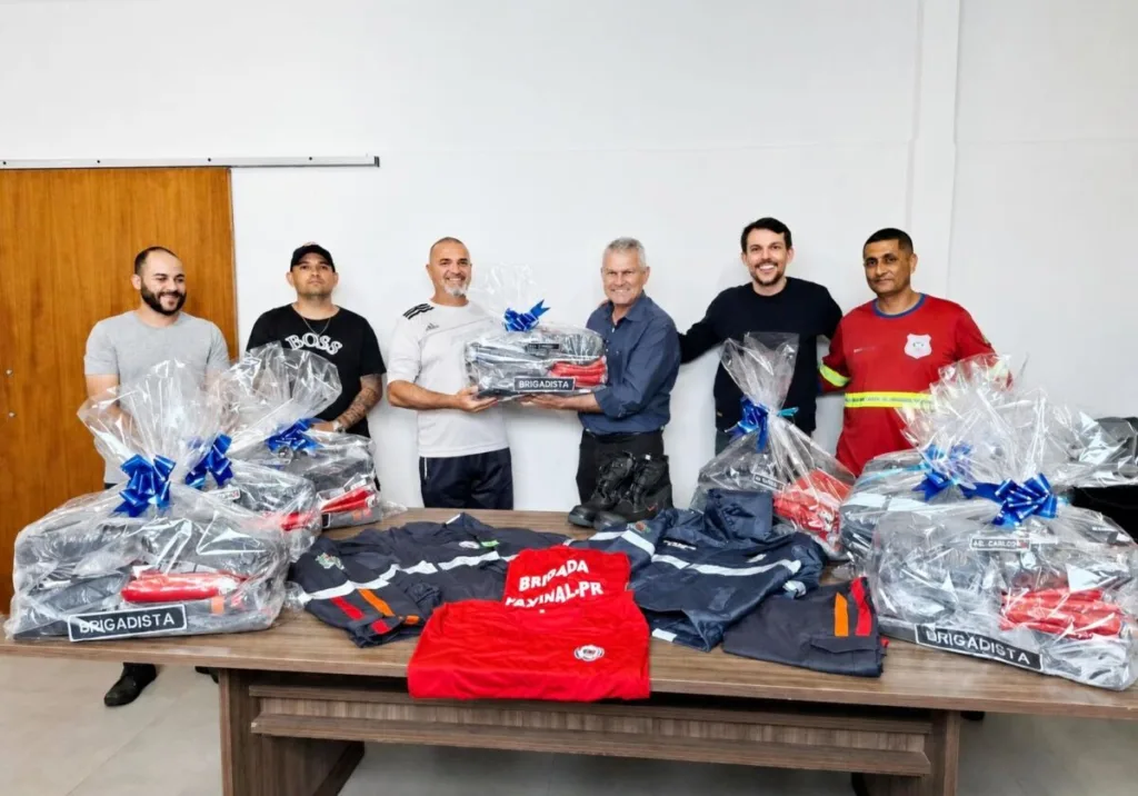 Brigada Municipal de Faxinal recebe novos uniformes e equipamentos