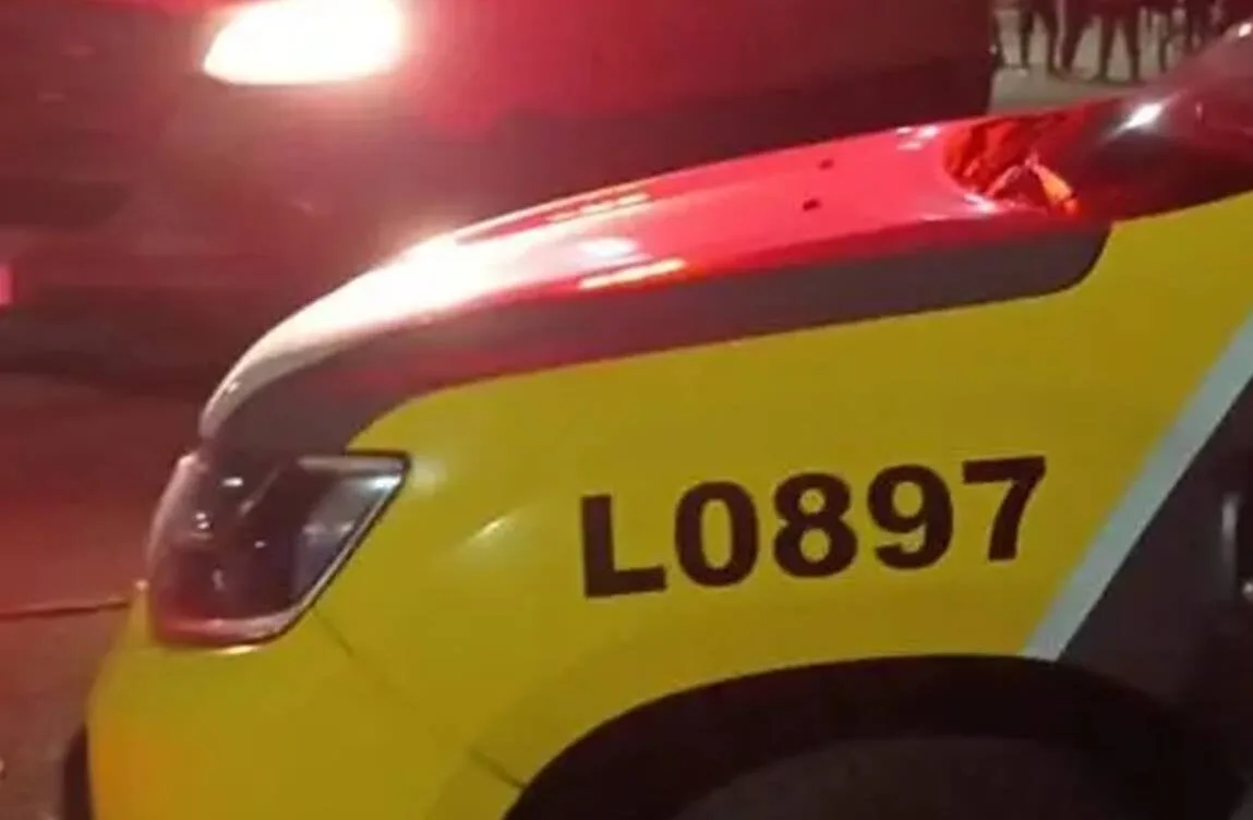 ARAPONGAS – Casal é detido após roubo de celular e mulher tem bolsa furtada de veículo