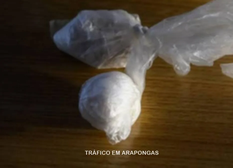 ARAPONGAS – Homem é preso com cocaína pronta para comercialização durante abordagem