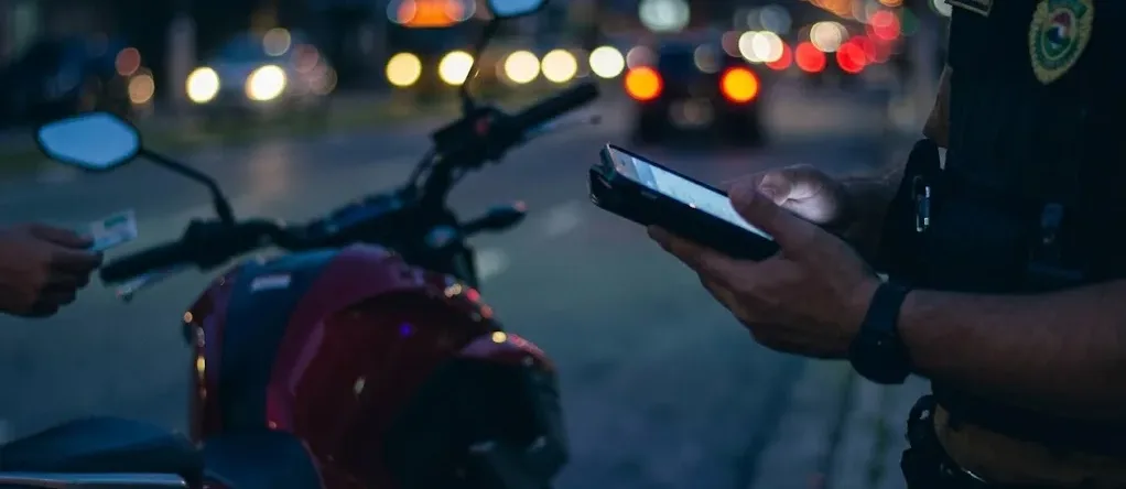 MARILÂNDIA DO SUL – Adolescente é flagrado pilotando moto adulterada