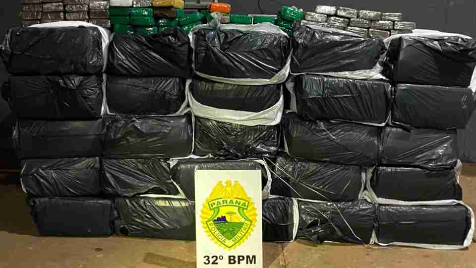 PM apreende mais de 700 kg de maconha em barracão em Sarandi