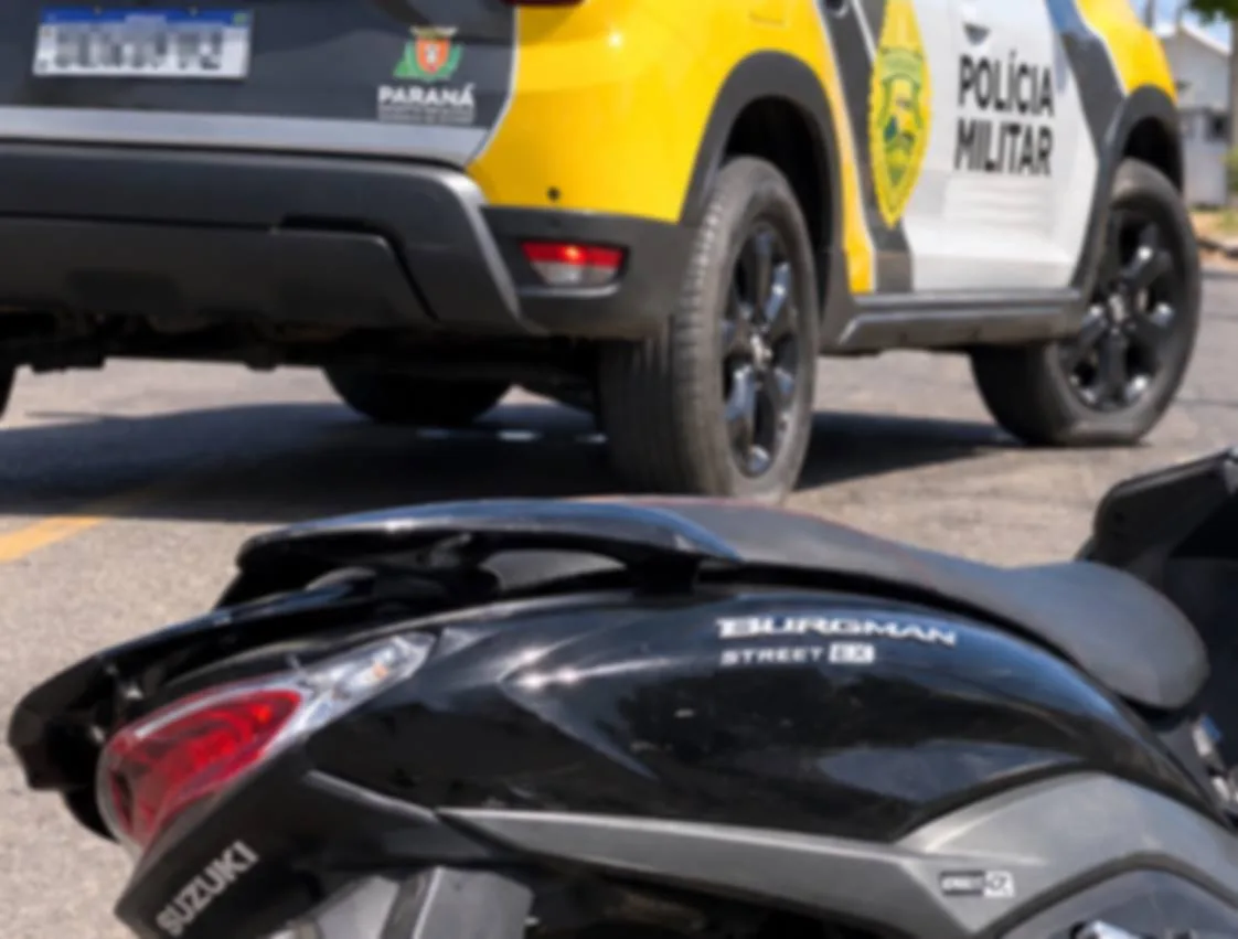 IVAIPORÃ – Colisão entre carro e motocicleta é registrada na Avenida Brasil