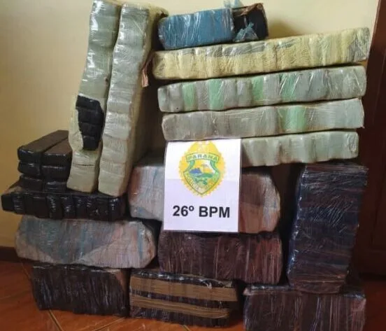 CÂNDIDO DE ABREU – Polícia apreende 175 quilos de maconha em carro na BR-487