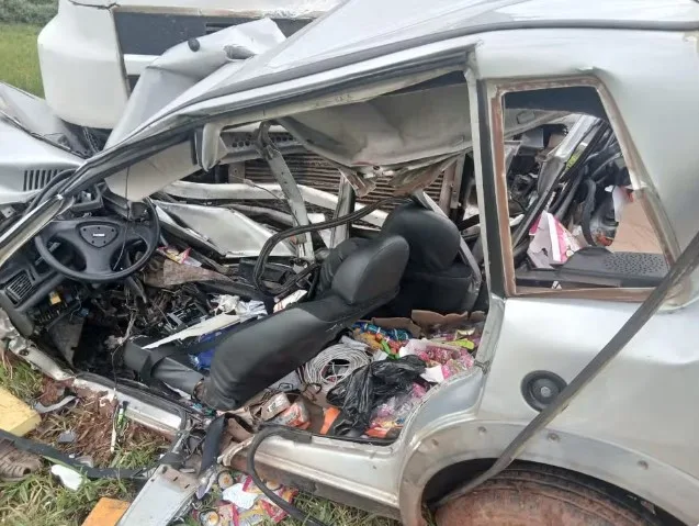 Morador de Jandaia morre após grave acidente entre carro e carreta no interior de São Paulo