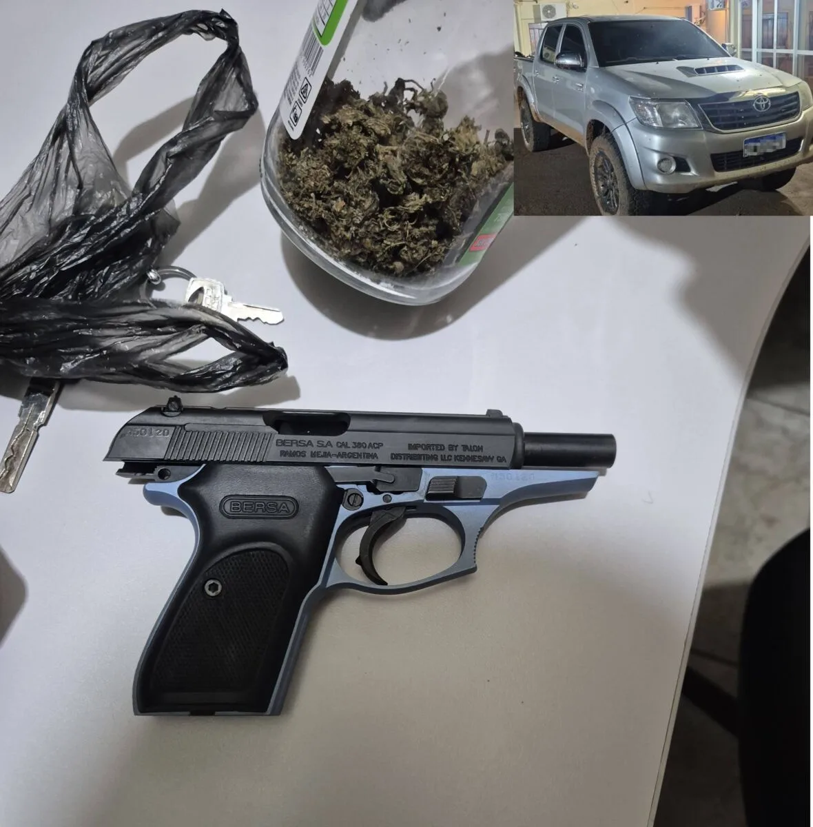 JARDIM ALEGRE – Dois são presos após disparos, fuga de caminhonete e apreensão de pistola e maconha