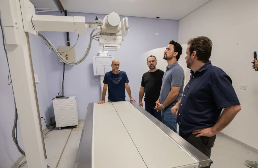 APUCARANA – Pronto Atendimento Infantil recebe moderno aparelho de raio-X digital para agilizar diagnósticos