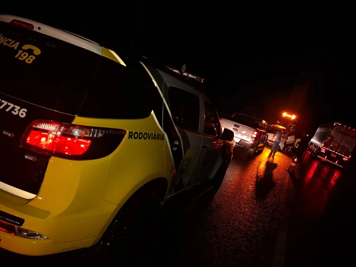 Motorista fica ferido após capotar Gol na região de Engenheiro Beltrão