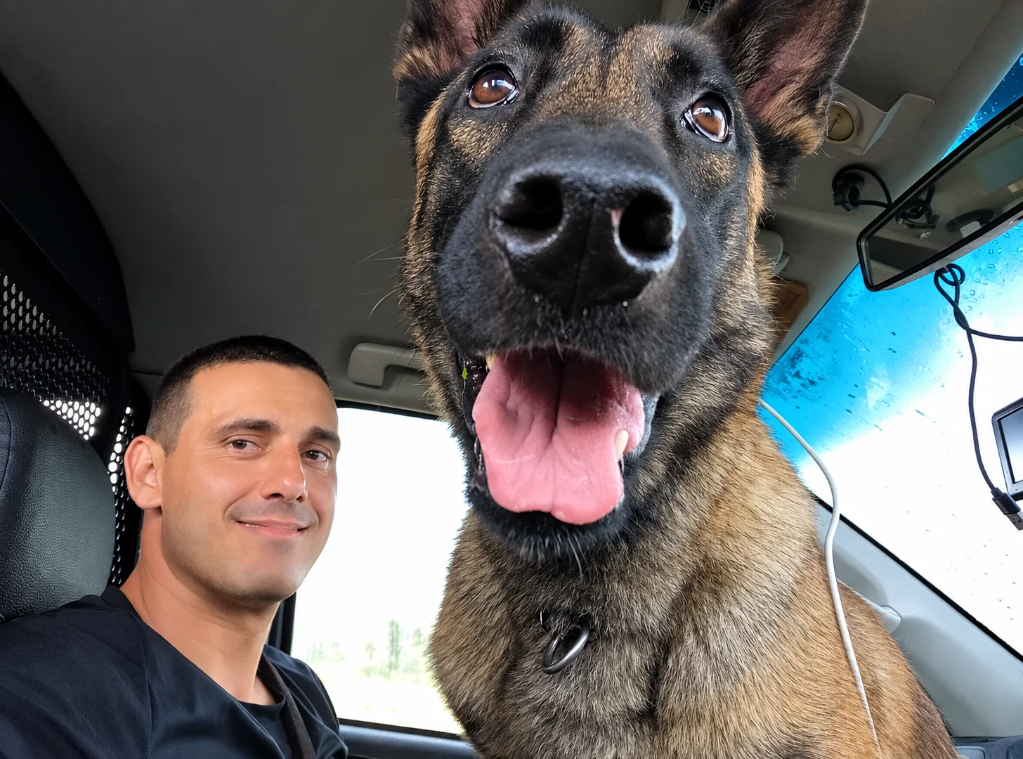 CONSEG Apucarana presta homenagem ao K9 Rintin Tin, que marcou a história do 10º Batalhão