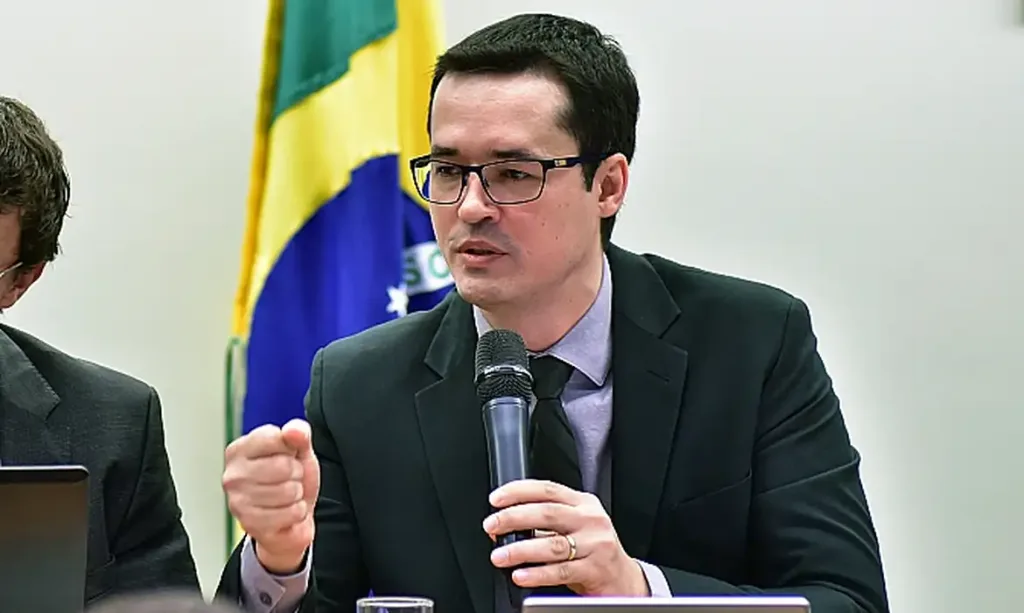 PARANÁ – TSE adia julgamento de Deltan Dallagnol e mantém candidatura ao Senado pendente